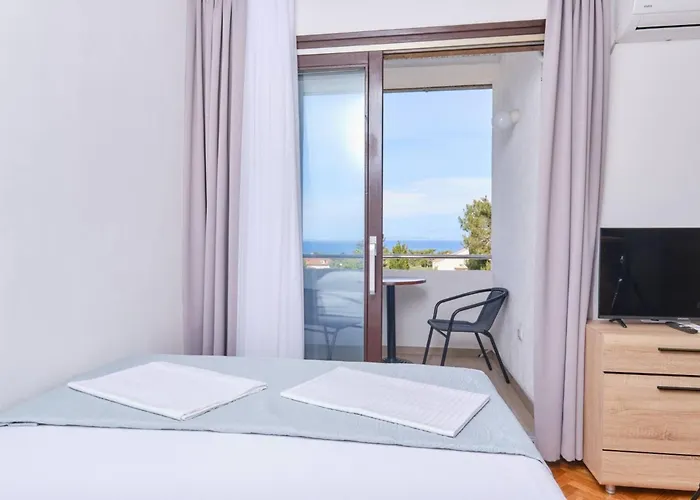 Apartament Billy 1 *