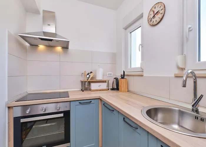 アパート Billy 1 マリ・ロシニュ